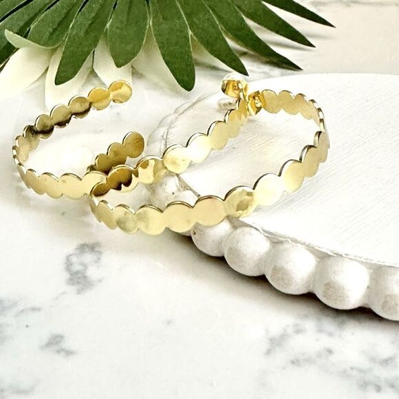 Elegant Gold and Silver Hoop Earrings (Bundle of 2) - Picture 2 of 13